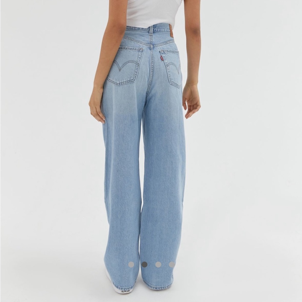 Levi’s High Loose Jeans - Picture 2 of 11